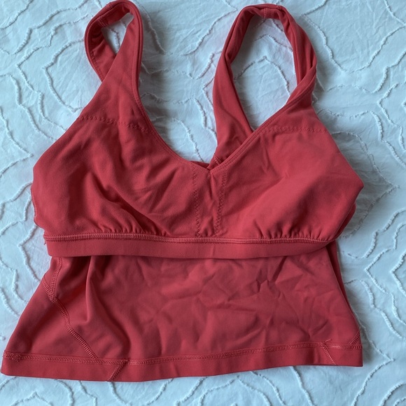 Lululemon Lipgloss Align Top - Picture 3 of 4